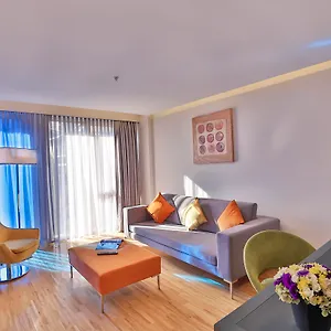 **** Otel Business Life Türkiye